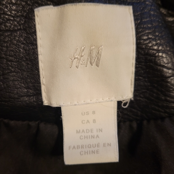 Black faux leather H&M motorcycle jacket - Picture 5 of 6